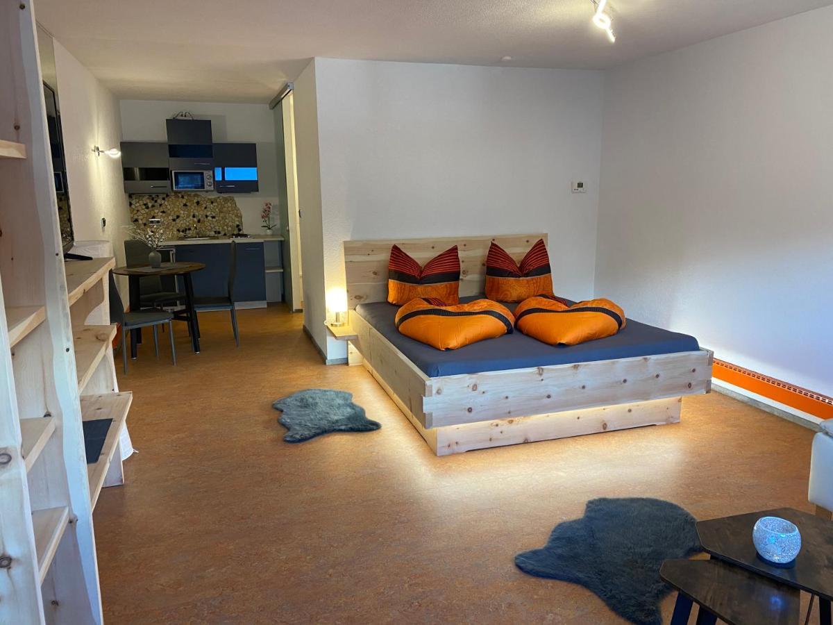Ferien Haus - Ferienwohnung Lorena นอยชติฟ อิม ชตูไปทัล ภายนอก รูปภาพ