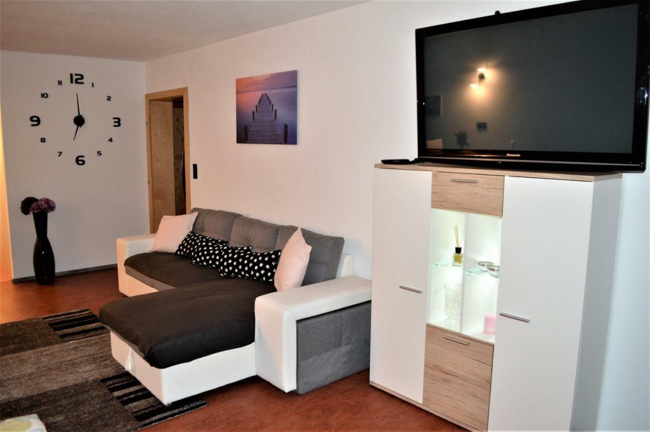 Ferien Haus - Ferienwohnung Lorena นอยชติฟ อิม ชตูไปทัล ภายนอก รูปภาพ