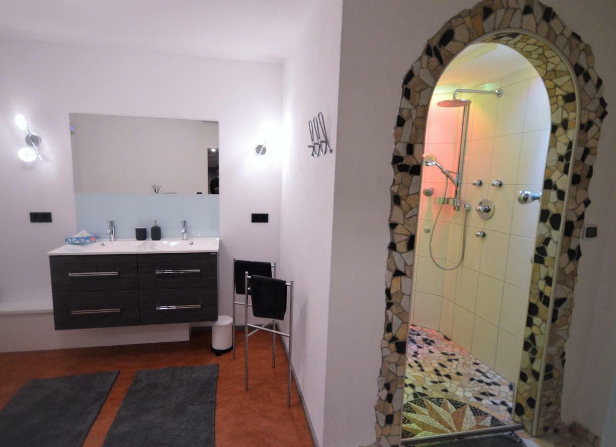 Ferien Haus - Ferienwohnung Lorena นอยชติฟ อิม ชตูไปทัล ภายนอก รูปภาพ